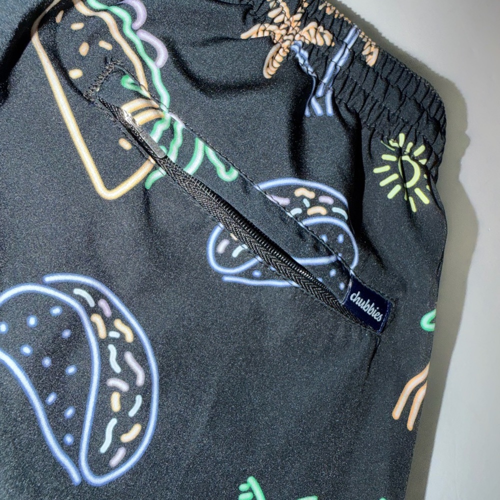 Chubbies Men’s Black Tropical Taco Print Shorts M - Picture 4 of 5